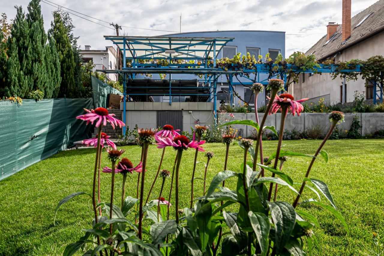 Hotel Squash Dependance Prievidza Exterior foto